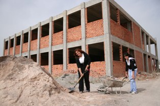 'Erkek işini' okulda öğreniyorlar