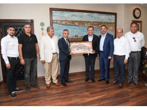 Seçer: “Çeşmeli-Taşucu otoban yatırımı için gereğini yapacağız”