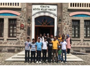 Milletvekili Erol, Elazığlı öğrencileri Ankara’da misafir etti