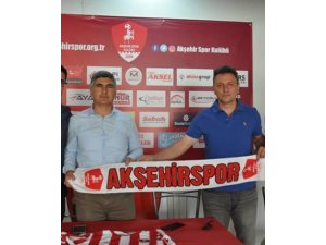 Cenap Taner imzayı attı