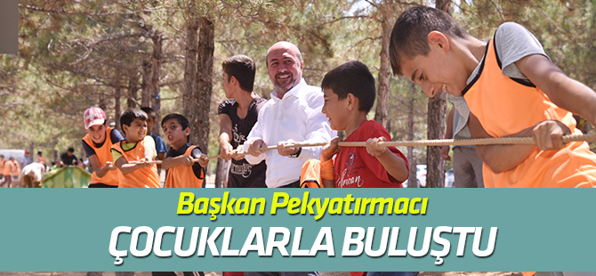 Başkan Pekyatırmacı’dan öğrencilere sürpriz ziyaret