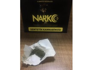 Uyuşturucu satan şahıs tutuklandı