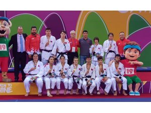 Gençler Eyof’ta fırtına gibi esti