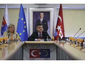 Avrupa Koleji bursiyerlerine bilgilendirme toplantısı