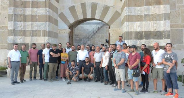 Rektör Şahin’den “İhtiyarlar Taburu”  filminin setine ziyaret