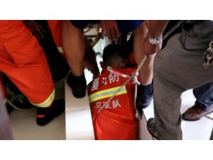Sirke çukurundan 8 dakikada kurtarıldı