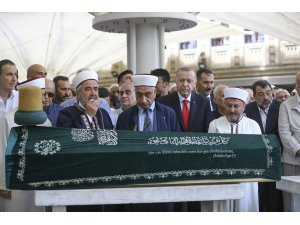 Prof. Dr. Emin Işık, son yolculuğuna uğurlandı