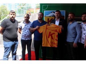 Milletvekili Ersoy’dan ’Kırmızıya Sarı Ol’ Kampanyasına destek