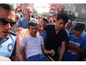 İki bacağını kaybeden gazi, baba ocağına geldi