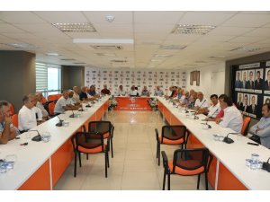AK Parti Samsun Teşkilatı kurucu teşkilatla bir araya geldi