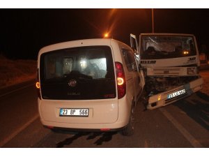 Elazığ’da pikap ile hafif ticari araç çarpıştı: 6 yaralı