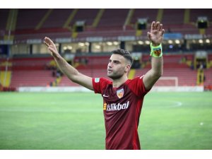 Kayserispor kaptanına taraftardan teşekkür