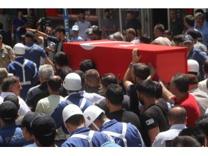 Şehit Uzman Çavuş Kıratlı’yı binlerce kişi uğurladı