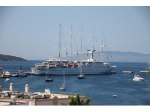 Dünyanın en büyük yelkenli yolcu gemisi Bodrum