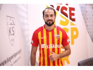 Şamil Çinaz, takımla çalışmalara başladı