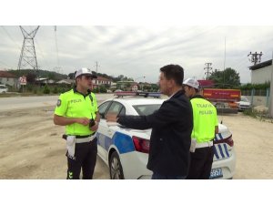 Aşırı hız yapan sürücüden ilginç savunma