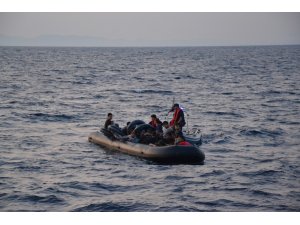 Enez açıklarında 36 düzensiz göçmen yakalandı