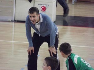 Melikgazi Belediyespor, voleybol altyapısı Şahin Kabul’e emanet