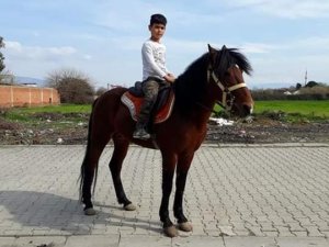 Attan düşen çocuk ağır yaralandı