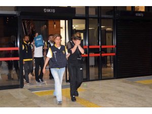 Alanya’da zorla fuhuşa 3 tutuklama