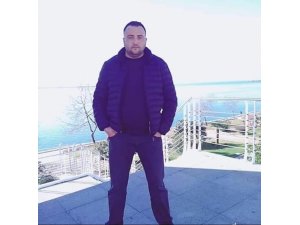 Odaya girdiğinde eşini cansız halde buldu