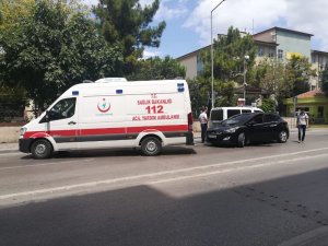 Otomobilin çarptığı yaya yaralandı