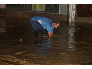 Rize’de şiddetli sağanak yağış