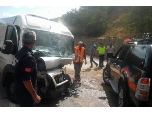 Gümüşhane’de trafik kazası: 3 yaralı