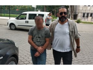 Bahçesinde 22 kök dişi Hint keneviri bitkisi ele geçirildi