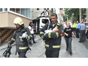 Dumandan etkilenen 3.5 aylık bebeği itfaiye eri çıkarttı