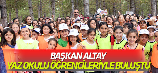Başkan Altay Genç KOMEK Yaz Okulu öğrencileriyle buluştu