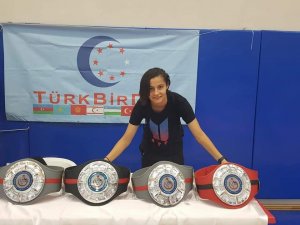 Sena Karakaya Türkiye Şampiyonu