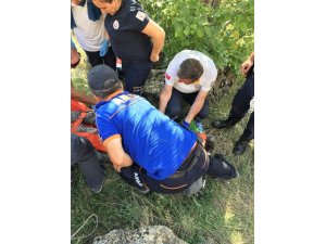 Kurtarma ekipleri dağda kekik toplarken kayalıklardan düşüp yaralanan vatandaş için seferber oldu