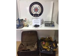 Yalova’da 1 kilo afyon sakızı yakalandı