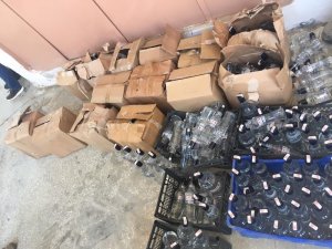 İzmir’de 361 şişe sahte içki ele geçirildi