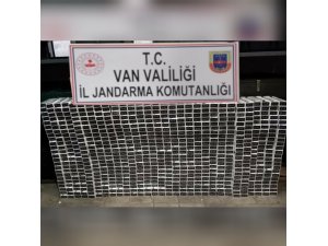 İran sınırında 7 bin 90 paket kaçak sigara ele geçirildi