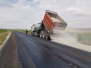 Ilgın'da asfaltlama çalışmaları