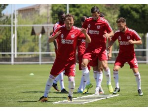 Sivasspor, yeni sezona hırslı hazırlanıyor