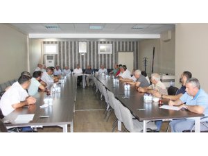 Antep fıstığı sektör temsilcileri istişare toplantısında buluştu