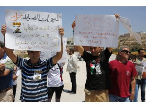 İsrail mallarının boykot edilmesi talebiyle düzenlenen gösteriye müdahale