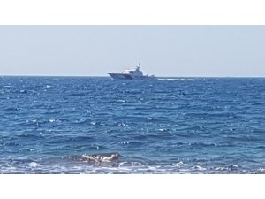 Serinlemek için denize giren iki kişi kayboldu.