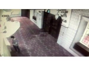 Kağıthane’de camiyi kundaklayan şahıs yakalandı