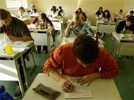 Almanya'daki sığıntı öğrencilere Türkiye izni