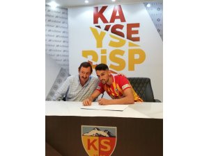 Kayserispor, Alpay Çelebi ile sözleşme imzaladı