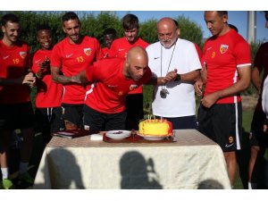 Abdennour’un doğum günü kutlandı