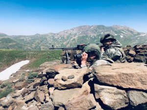 Barış Pınarı Harekatı bölgesinde bir asker şehit oldu