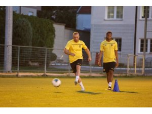 Yeni Malatyaspor, Partizan maçının taktiğini çalıştı