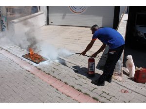 Kırşehir AFAD ekiplerine yangın ve ilk yardım eğitimi