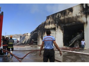 Başkentte depo yangını