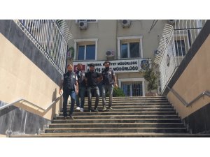 Başakşehir’de bir esnaf, iş yerine hırsızlık yapmak için geldiğini iddia ettiği şahısı vurarak öldürdü